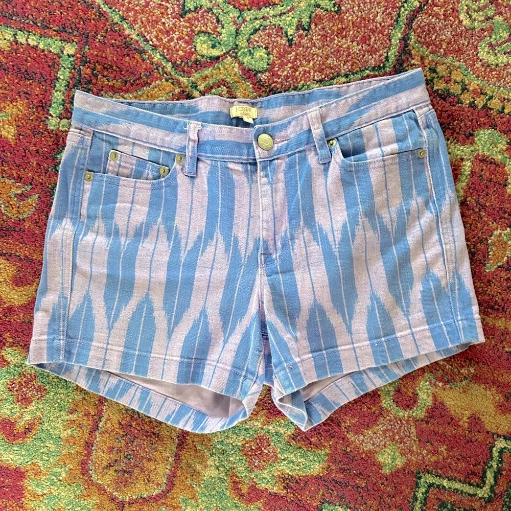 J. Crew | Women’s lavender/blue Southwest print 5 pocket jean shorts, size 8